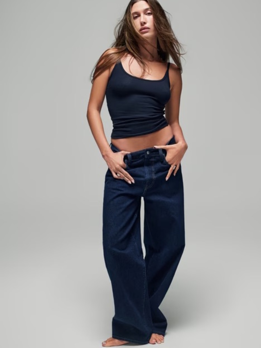 Gap x Hailey Bieber Extra Baggy Midnight Indigo 27 NWT
